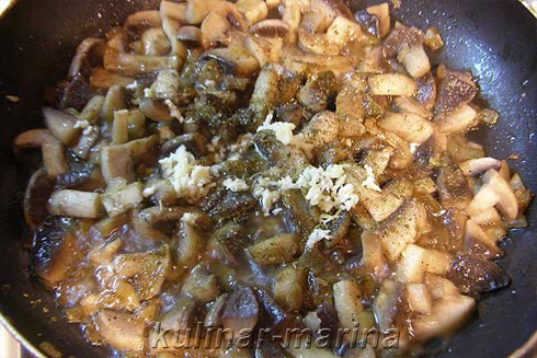 Жареные шампиньоны с чесноком и базиликом | Fried mushrooms with garlic and Basil
