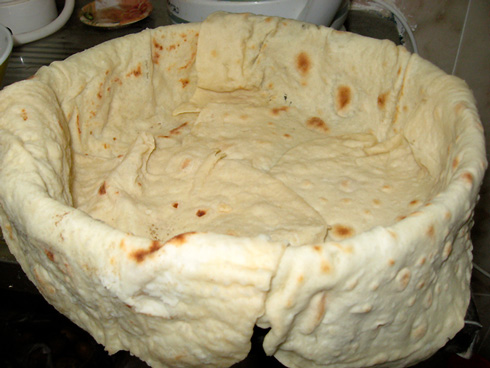 Мясной пирог из тонкого лаваша
