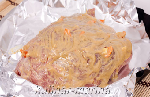 Свинина, запеченная в фольге | Pork baked in foil